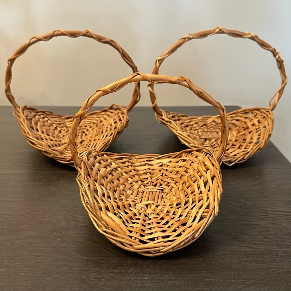 Set of 3 Wicker Baskets With Tall Handles Brown Tan Christmas Farmhouse Decor